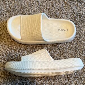 Bronx Beige Slide Sandals